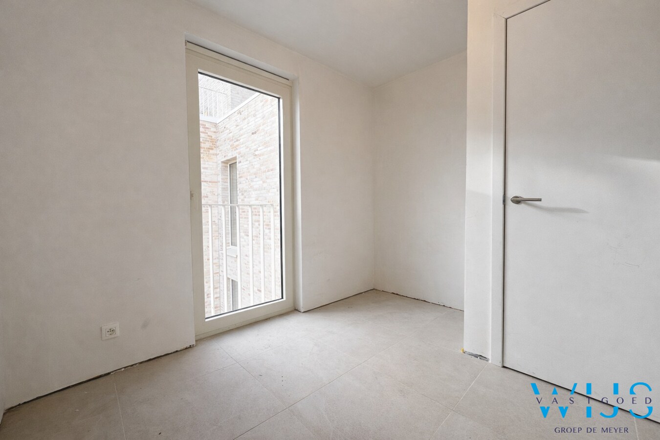 Stijlvol nieuwbouwappartement met privatief terras in hartje Wachtebeke 