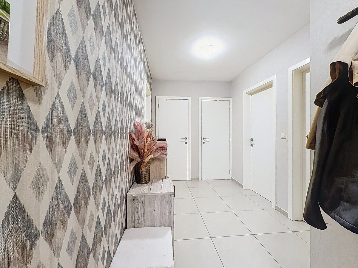 Recent (2009) gelijkvloers appartement te Ninove 