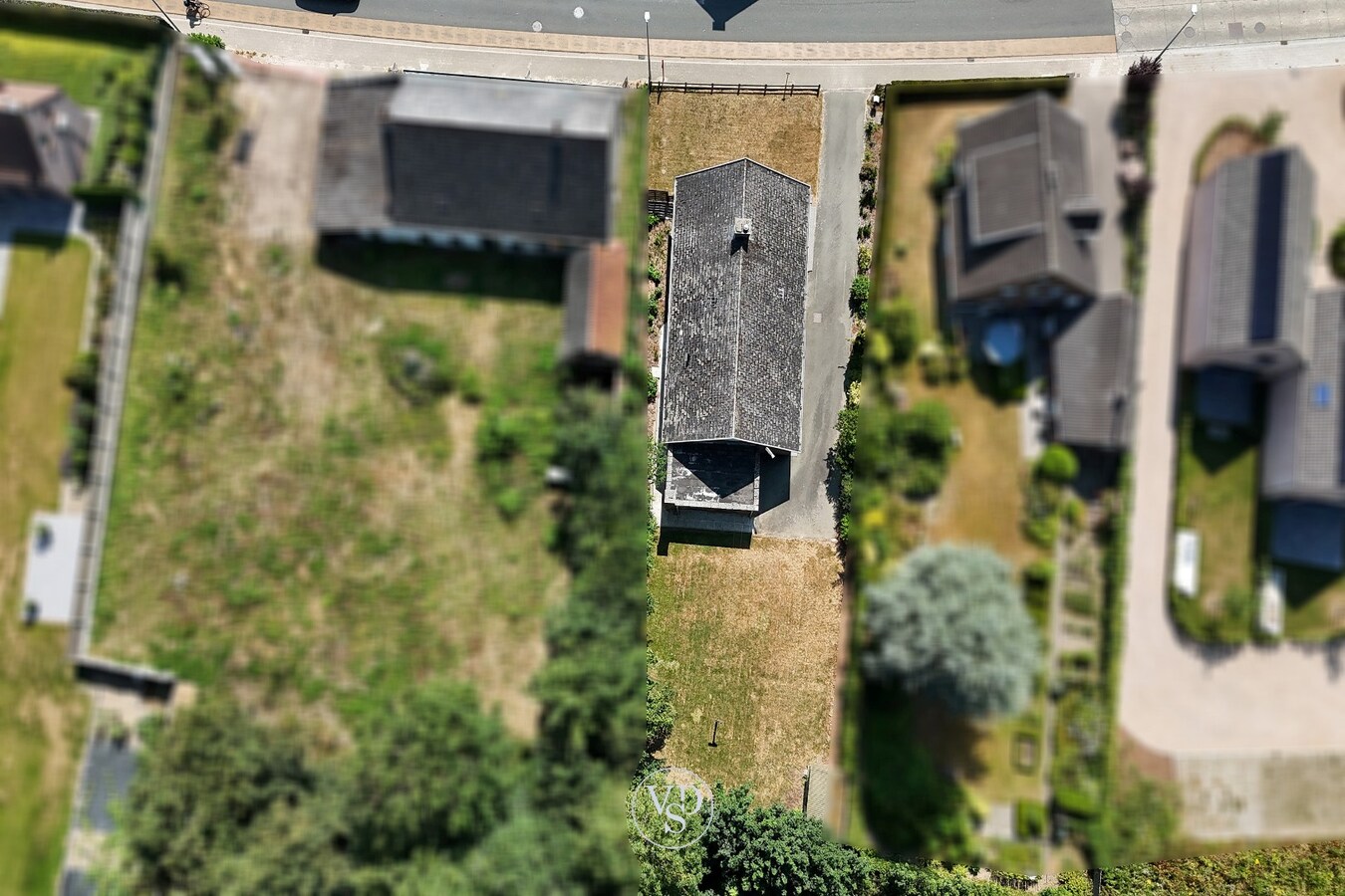 Degelijke eigendom in hartje Dikkelvenne 