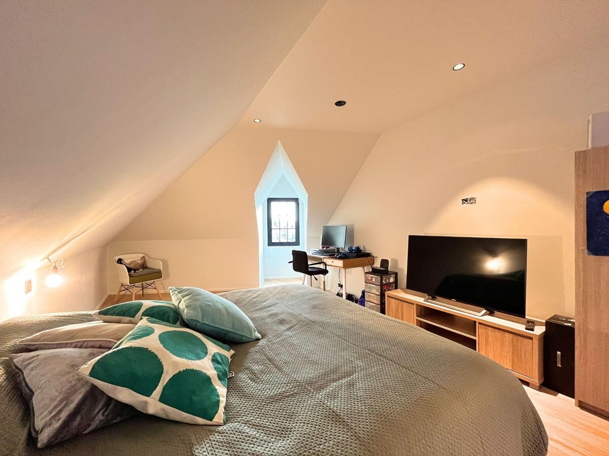 Nieuwbouwwoning (onder registratierechten) met 5 slaapkamers en 4 badkamers te Heulebrug 