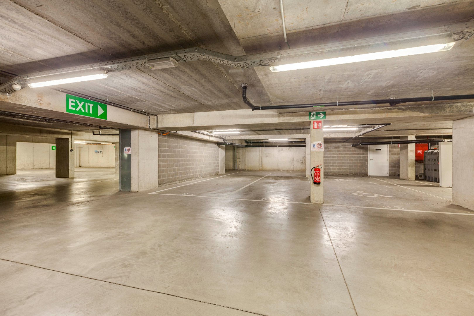 Gemeubeld en luxueus appartement  met parking te Kouterdreef 