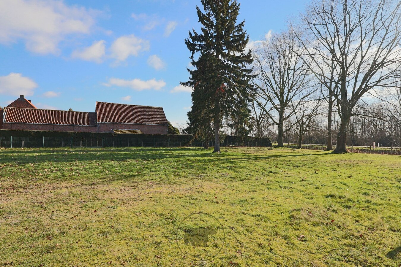 Bouwlot met achterin volwassen eiken (739m) te Lochristi 