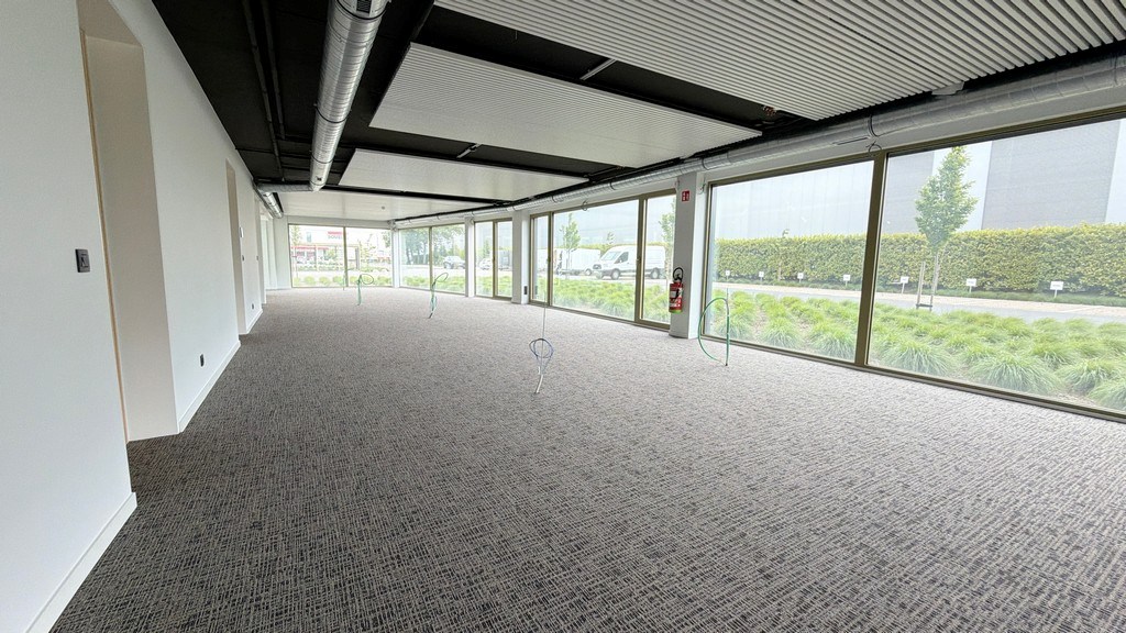 Magazijnen en kantoren te huur vlakbij E34 in Turnhout