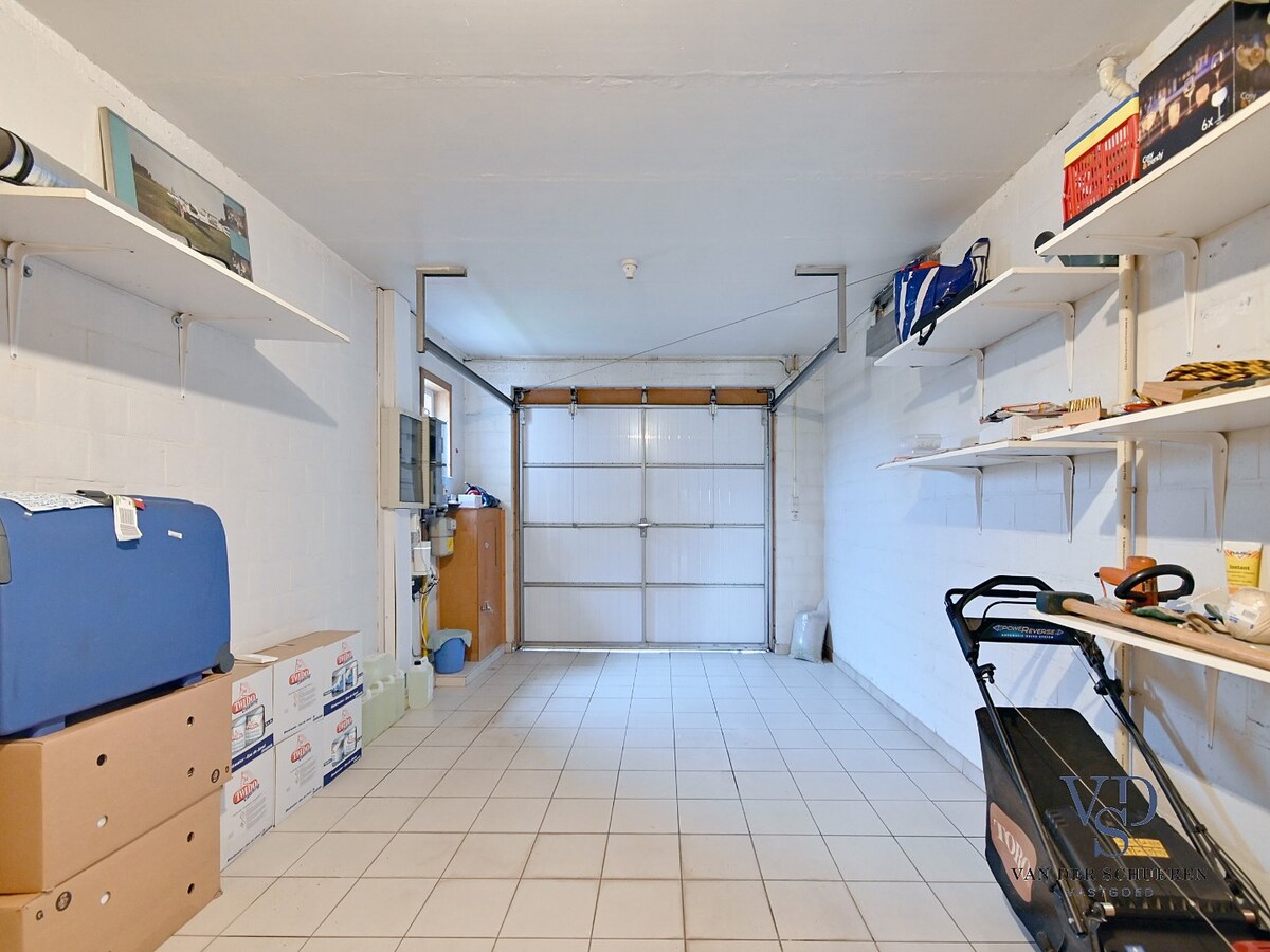 Degelijke, praktische Half Open Bebouwing. 