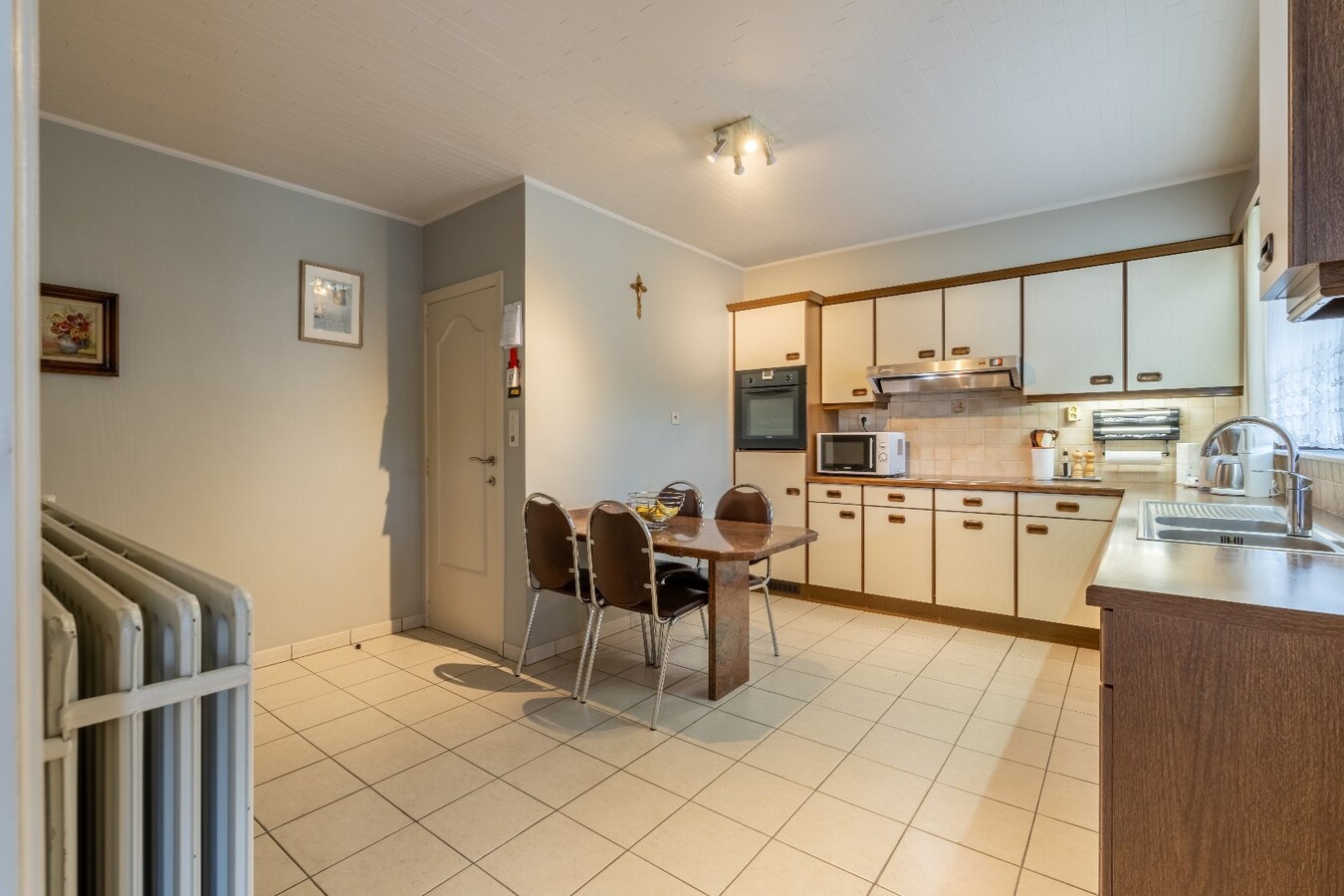 Ruime gelijkvloerse woning met 3 slaapkamers. 