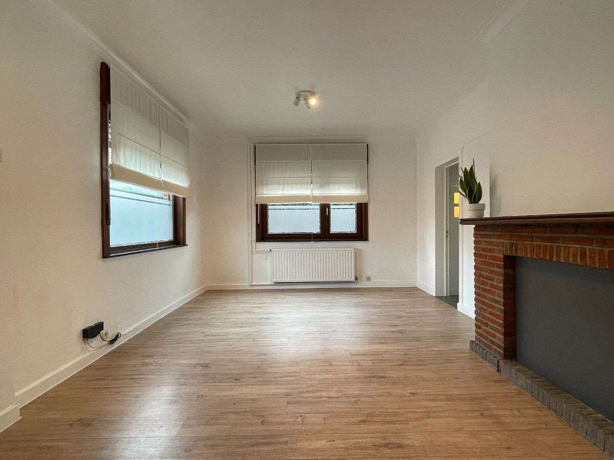 Ruime open bebouwing met tuin, terras, garage - 3 slaapkamers - Kuringen 