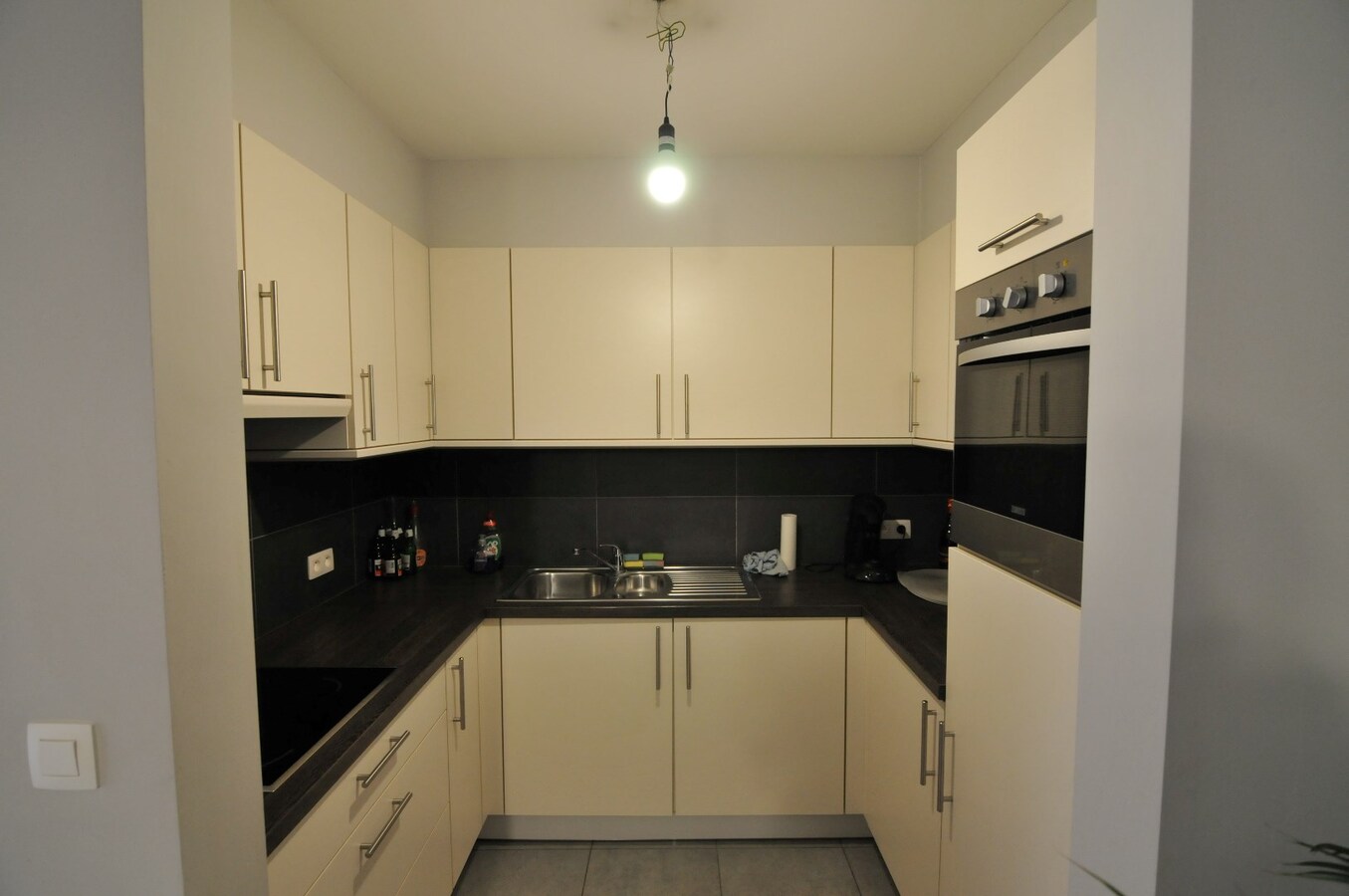 Mooi appartement met 2 SLK en garage. 