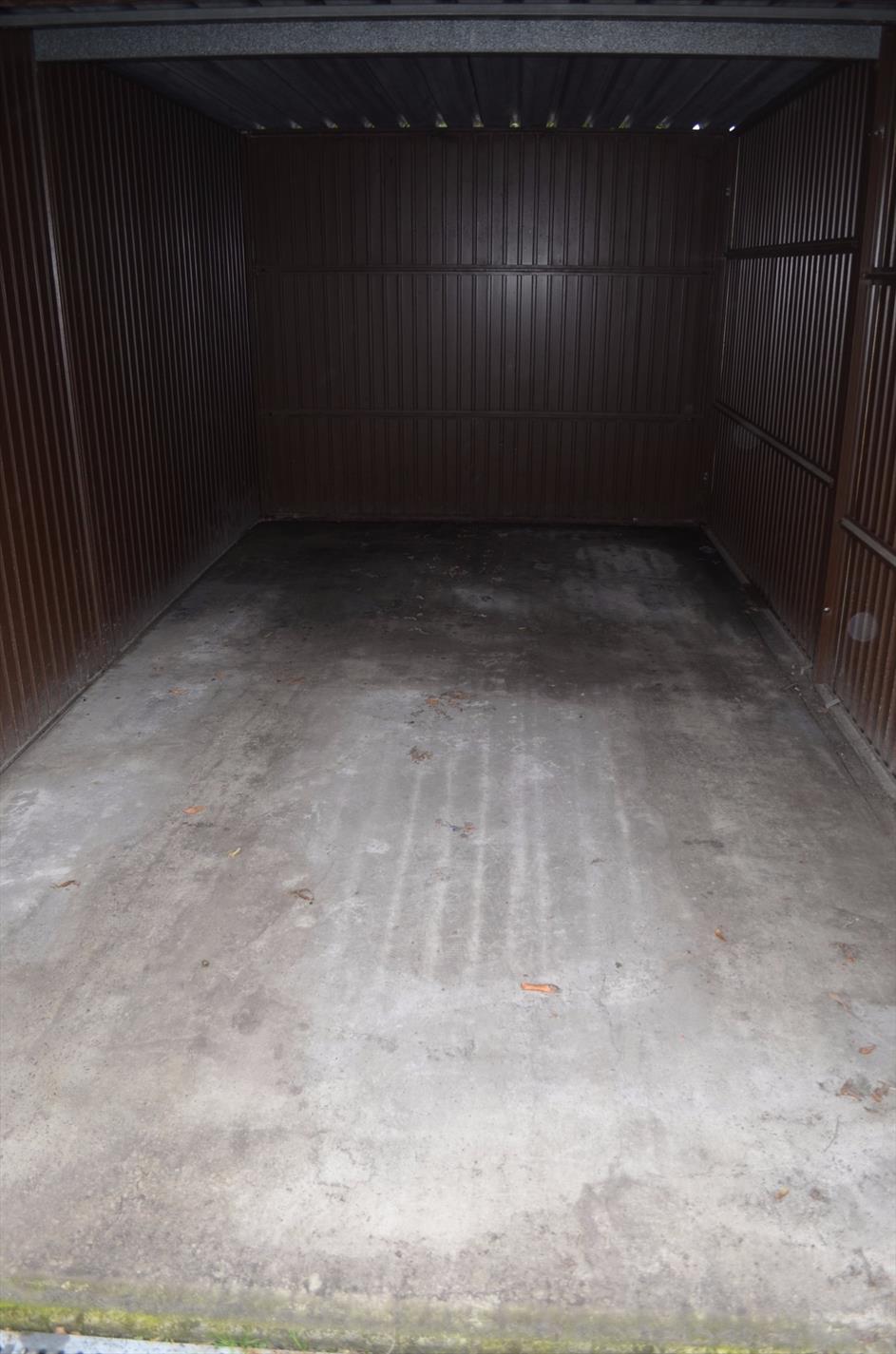 Appartement met 2 slpks, zuidelijk terras en garage te ADEGEM 