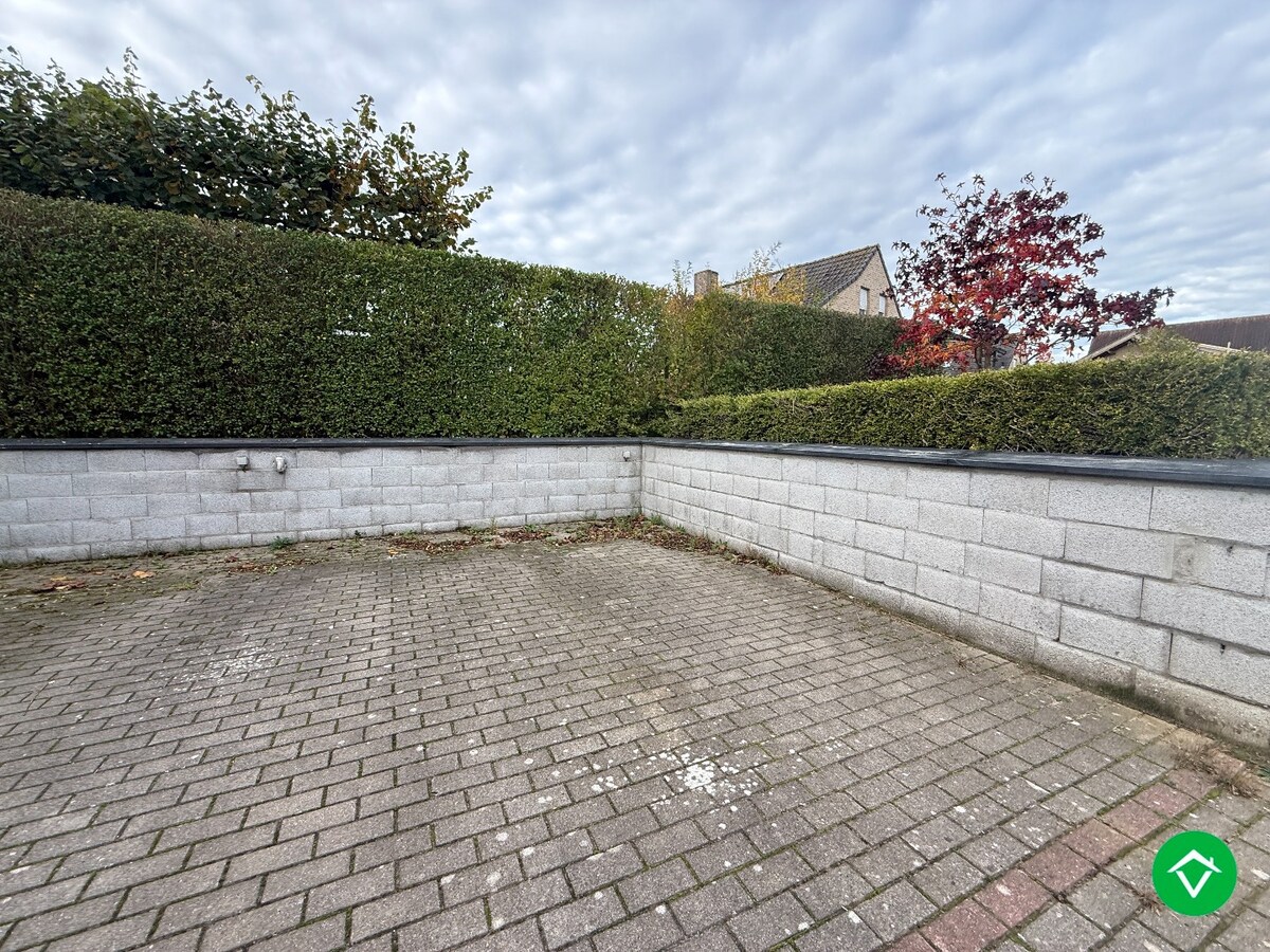 Duplexappartement met twee slaapkamers, zonneterras en parking te Moorslede 