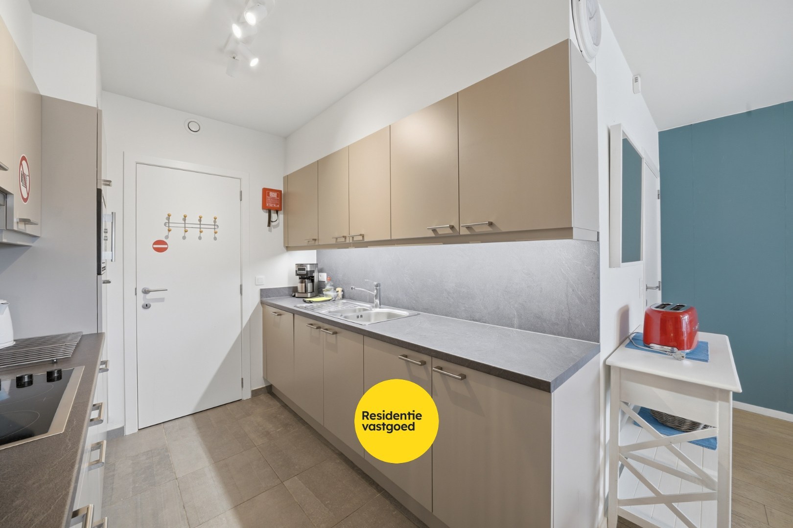 Instapklaar appartement met groot terras in Bredene - vlak bij de zee 