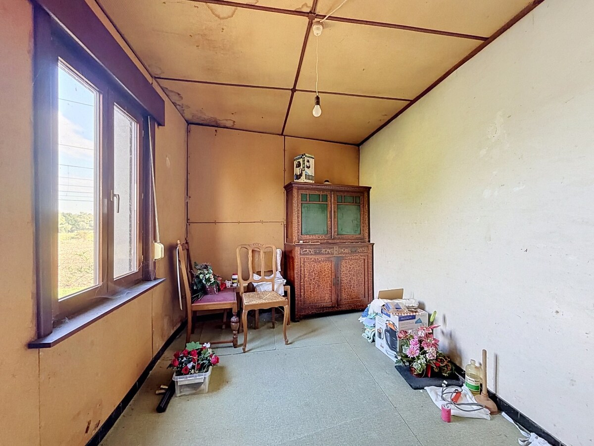 Te renoveren/te slopen woning met zicht op agrarische gebieden te Zwalm 