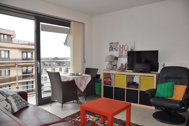 Modern 1 slaapkamerappartement op een boogscheut van het strand 