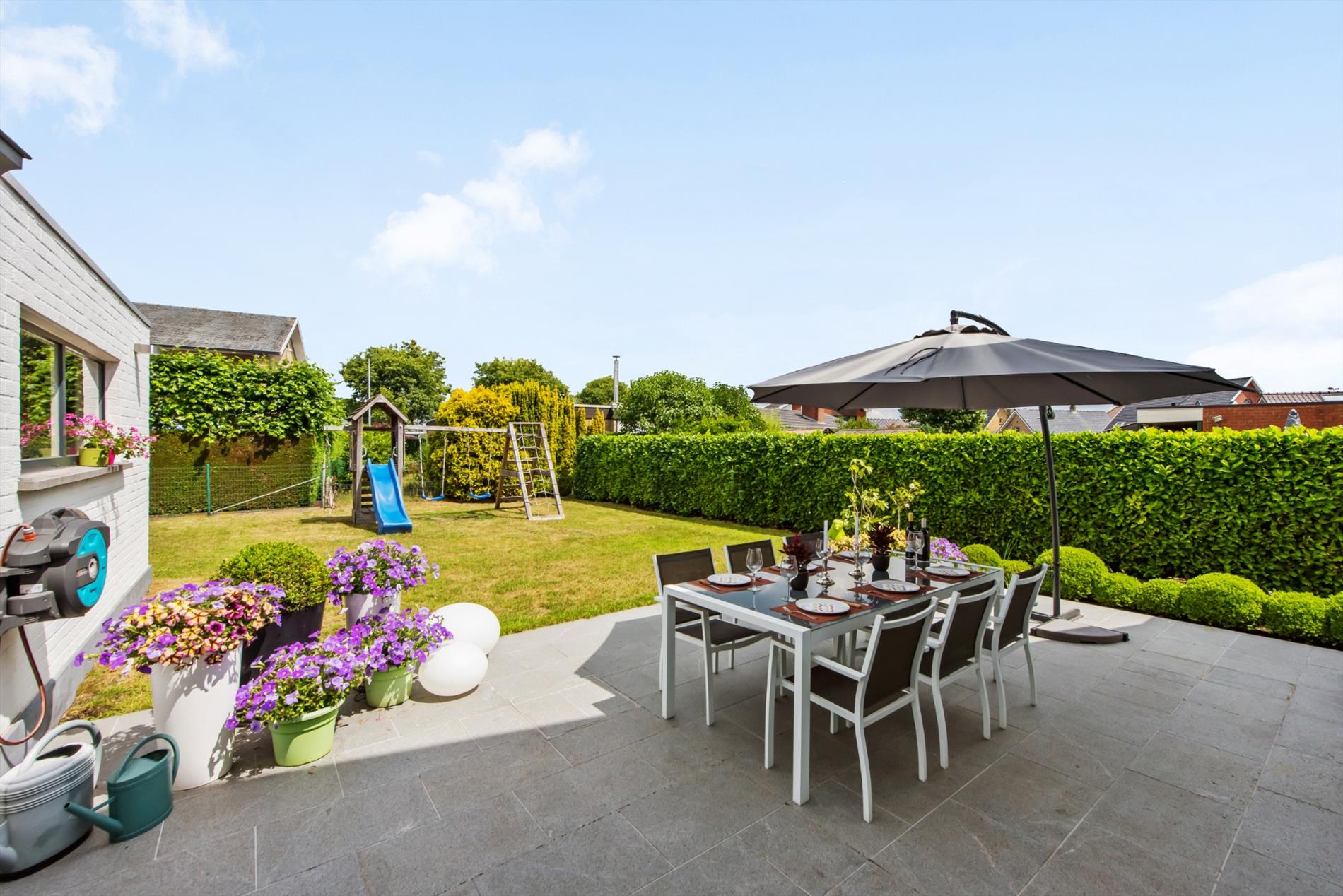 INSTAPKLARE VILLA OP ZEER CENTRALE LIGGING 