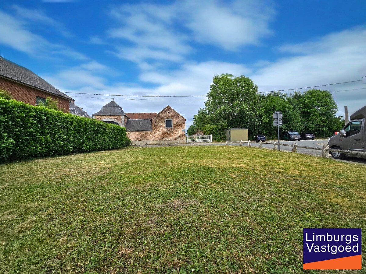 Nieuwbouwwoning, open bebouwing, 2 slpk, te Walshoutem 