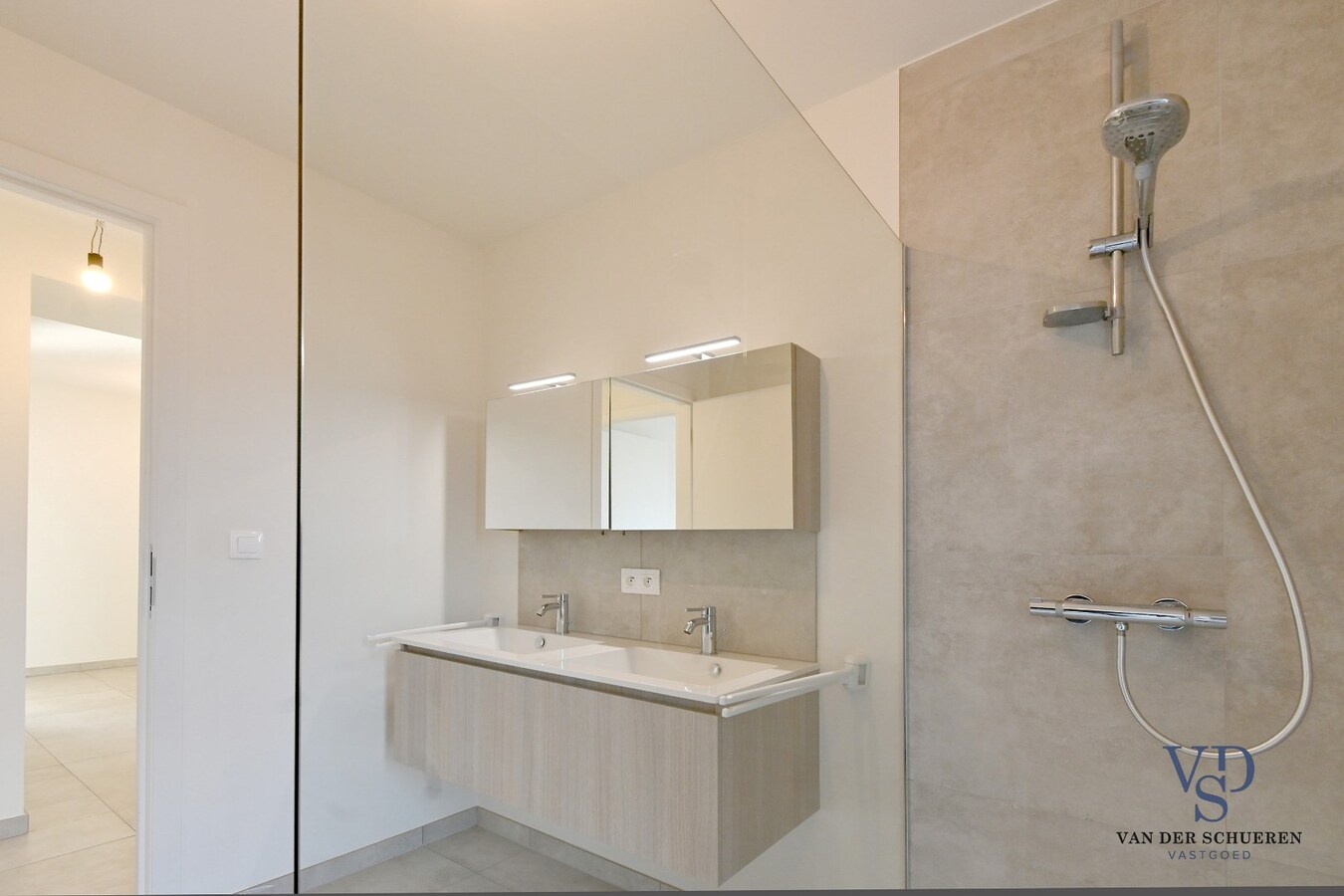 Modern 2 slpk-appartement nabij centrum Gavere 