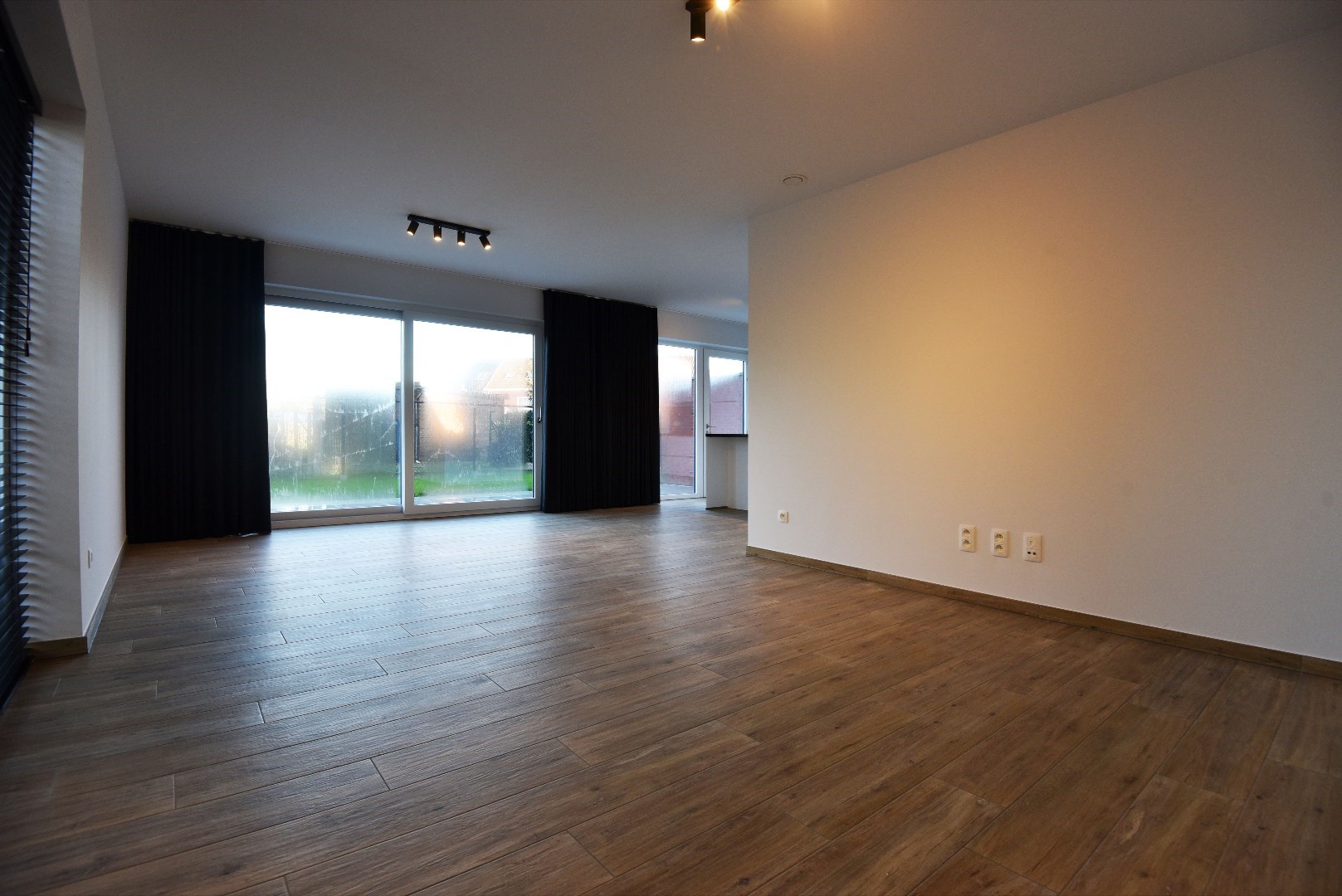 NIEUWBOUW HOB met 3 slks en tuin te ADEGEM! 