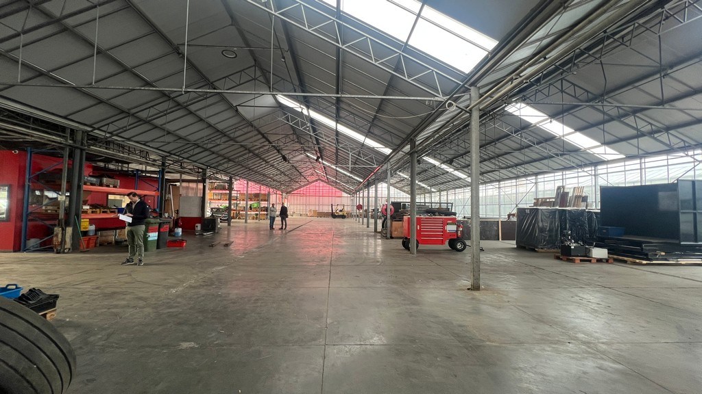 Bedrijfsgebouw te huur op zichtlocatie langs Brusselsesteenweg in Merelbeke-Melle