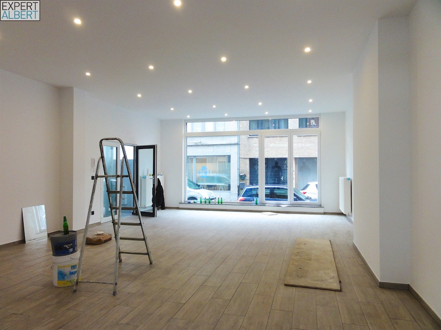 Verhuurd commerciële winkel - Sint-Genesius-Rode