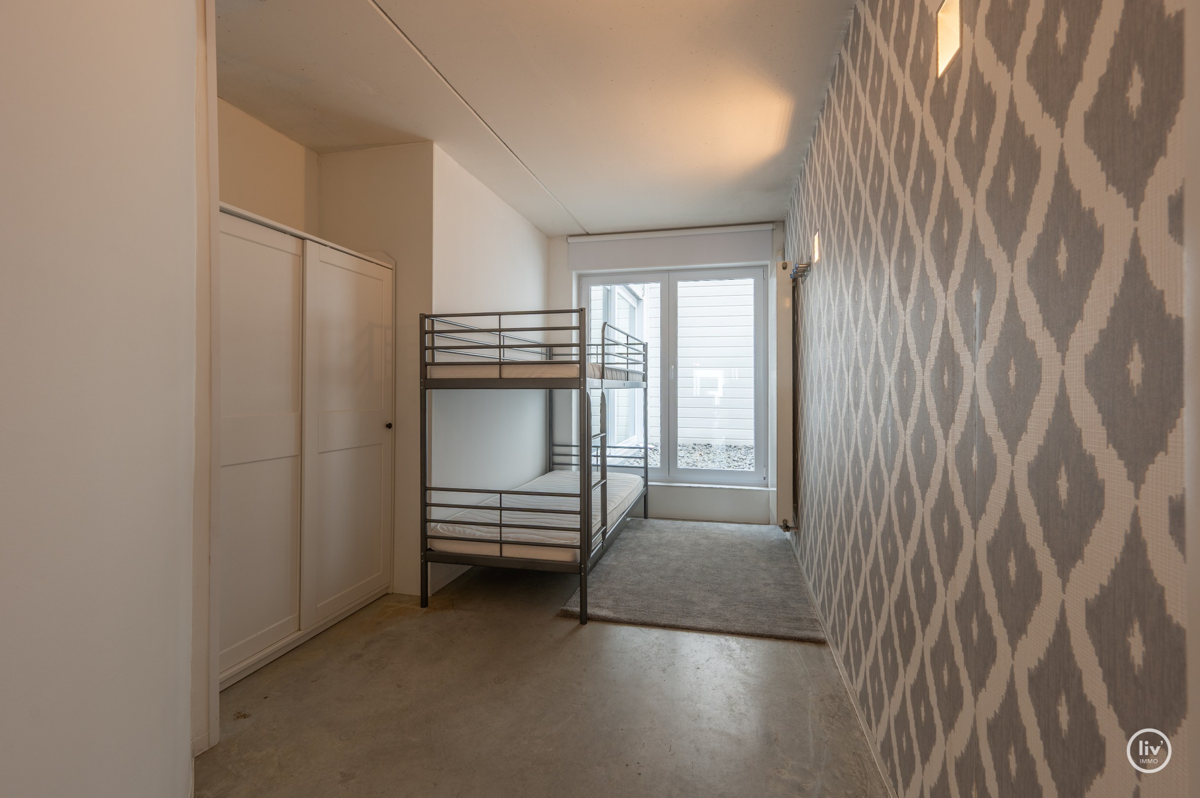 Ruim en mooi afgewerkt appartement gelegen op de zeedijk van Heist 