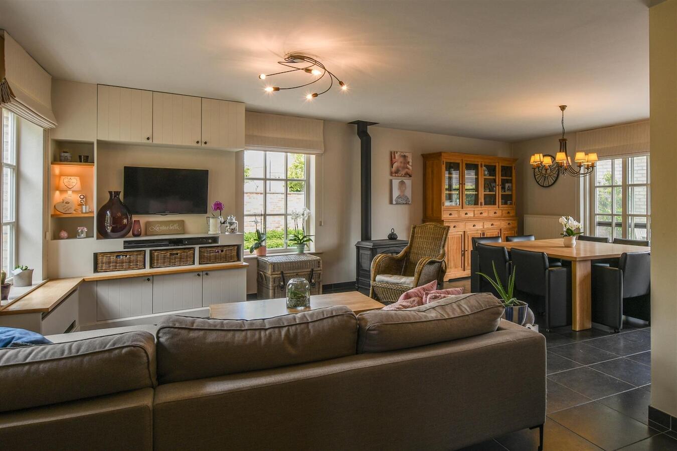 Knappe halfopen gezinswoning te Heulebrug - Heist 