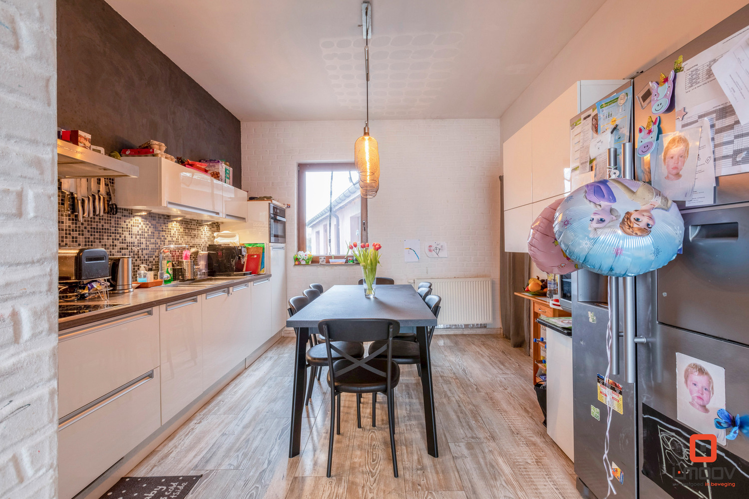 Recent gerenoveerde woning met garage en tuin 