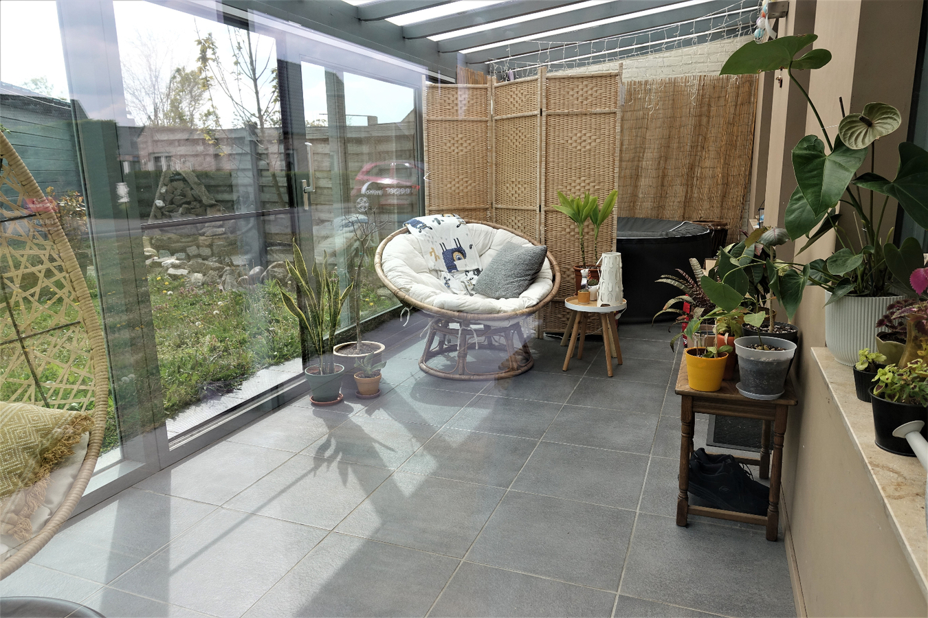 Landelijke woning met tuin en dubbele garage 