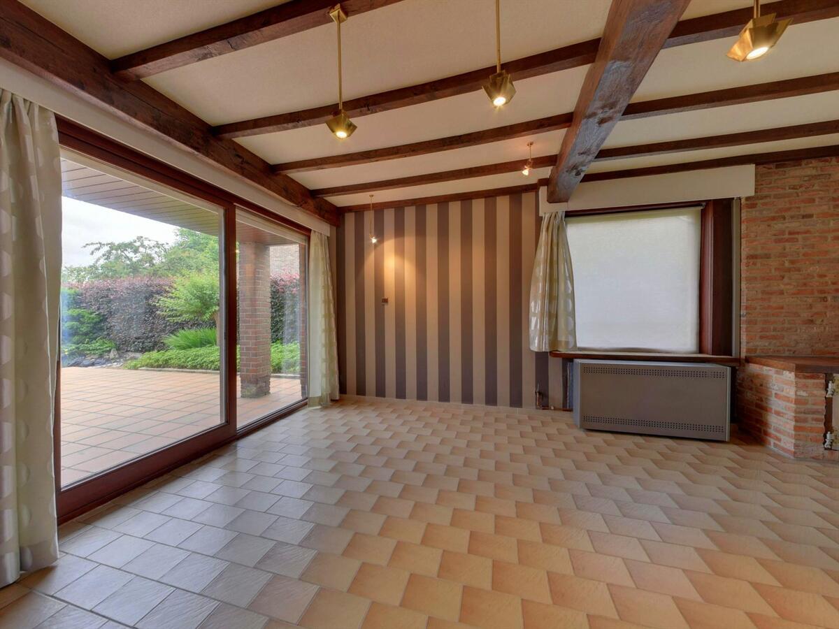 Villa in fermettestijl te Kortemark 