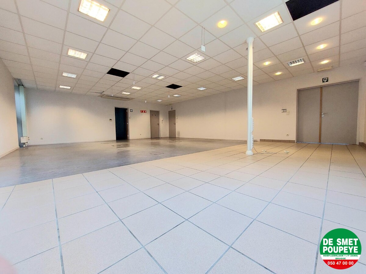 Kantoor, winkel, praktijk, showroom,... 