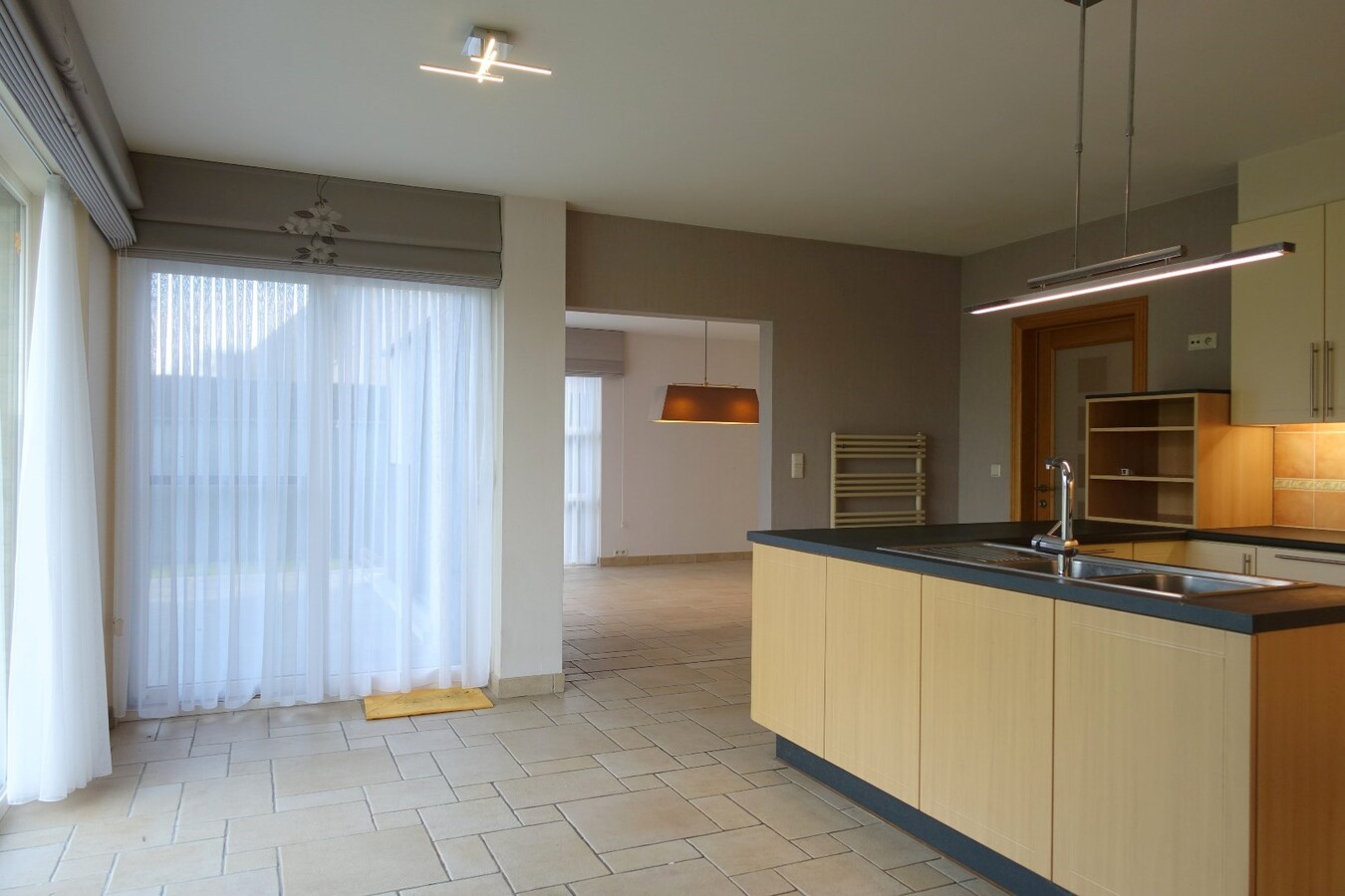 Prachtige ruime villa met grote tuin 