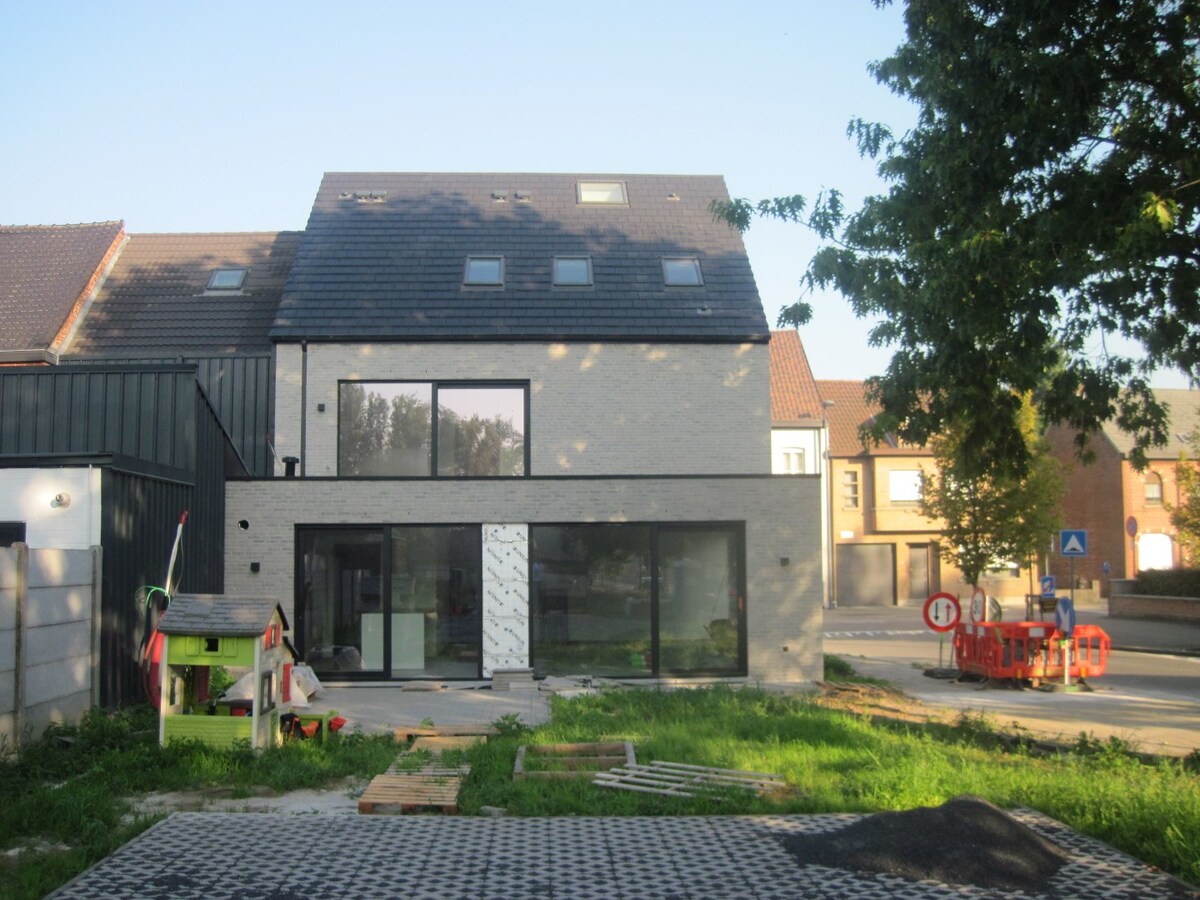 Splinternieuw BEN-appartement. 