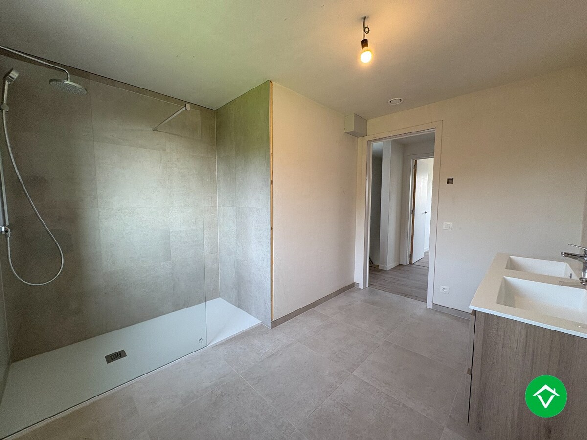 TE HUUR – Energiezuinige nieuwbouwwoning met tuin 