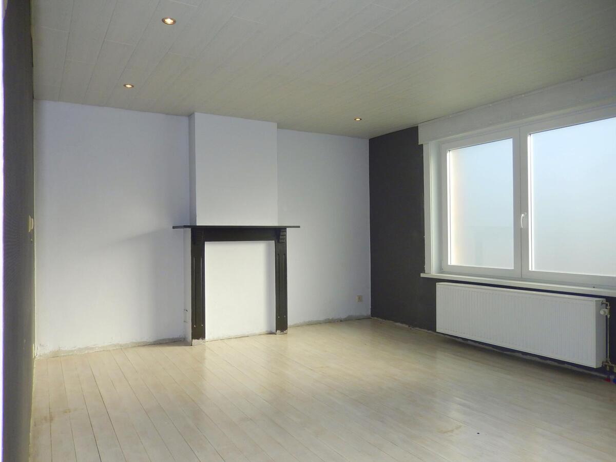 Charmante ruime woning te varsenare 