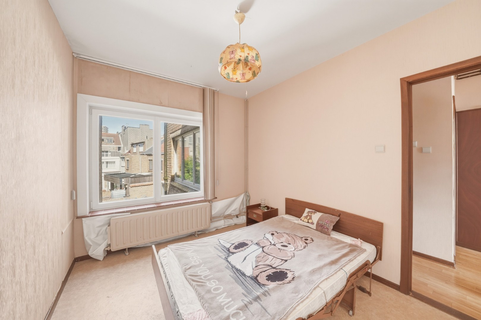 Ruime woning met garage en veel mogelijkheden te Mariakerke (Oostende) 