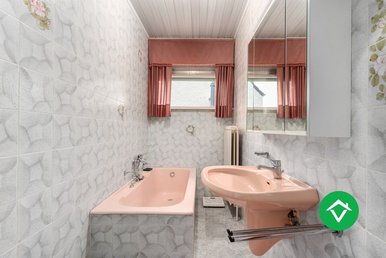 Alleenstaande woning met 4 slaapkamers te Eernegem 