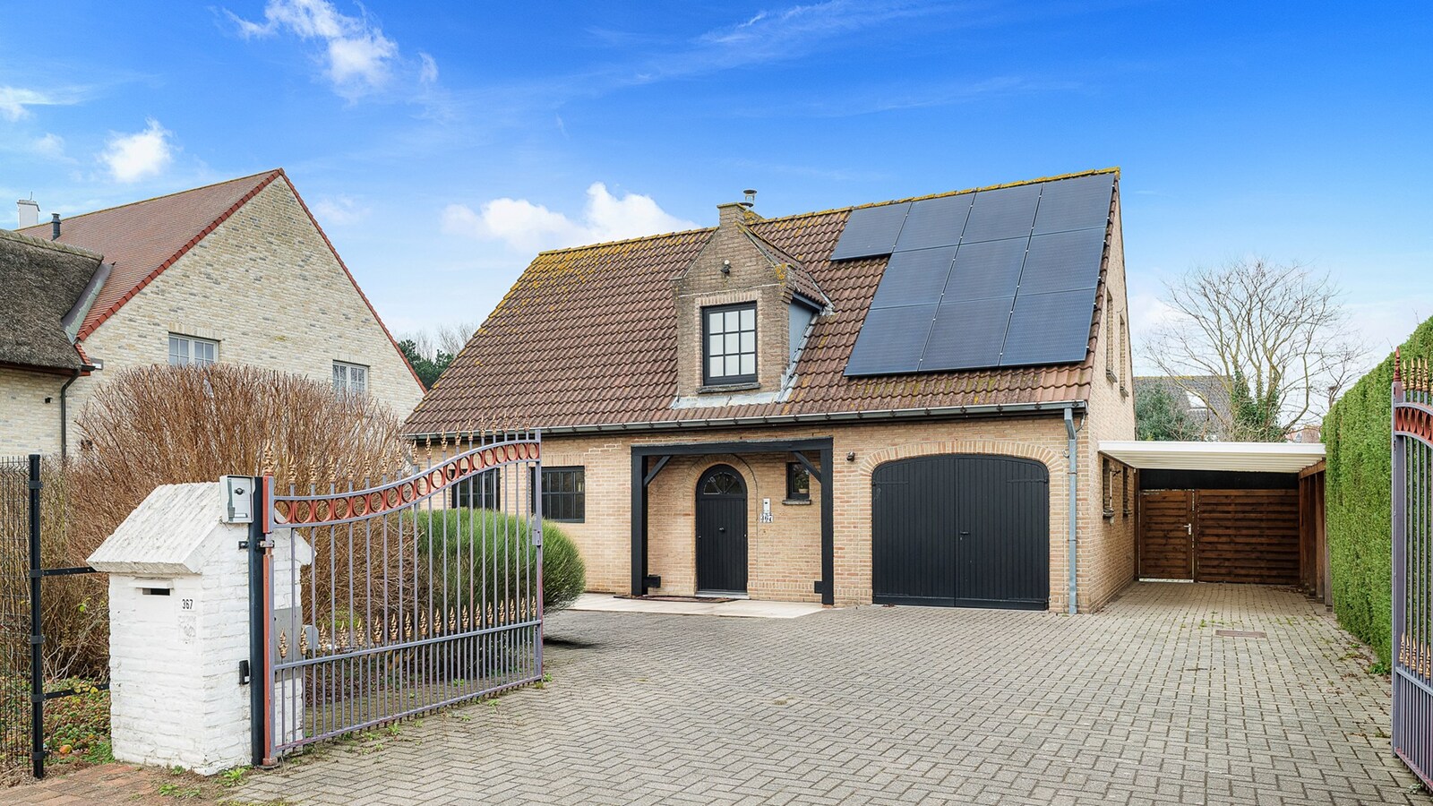 Stijlvolle open bebouwing op wandelafstand van zee te Knokke-Heist. 