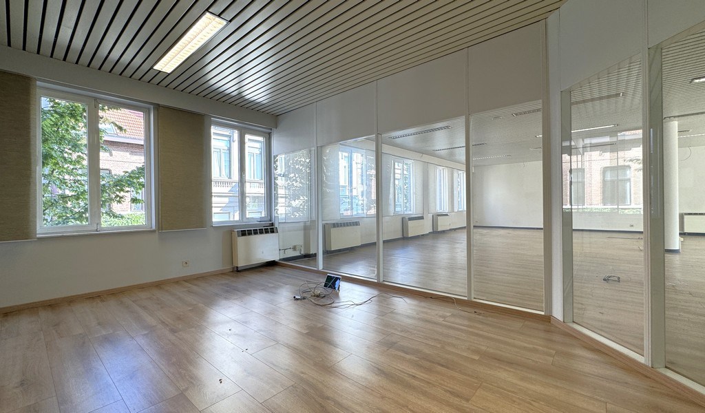 Kantoren met mogelijkheid tot opslag te huur in Antwerpen