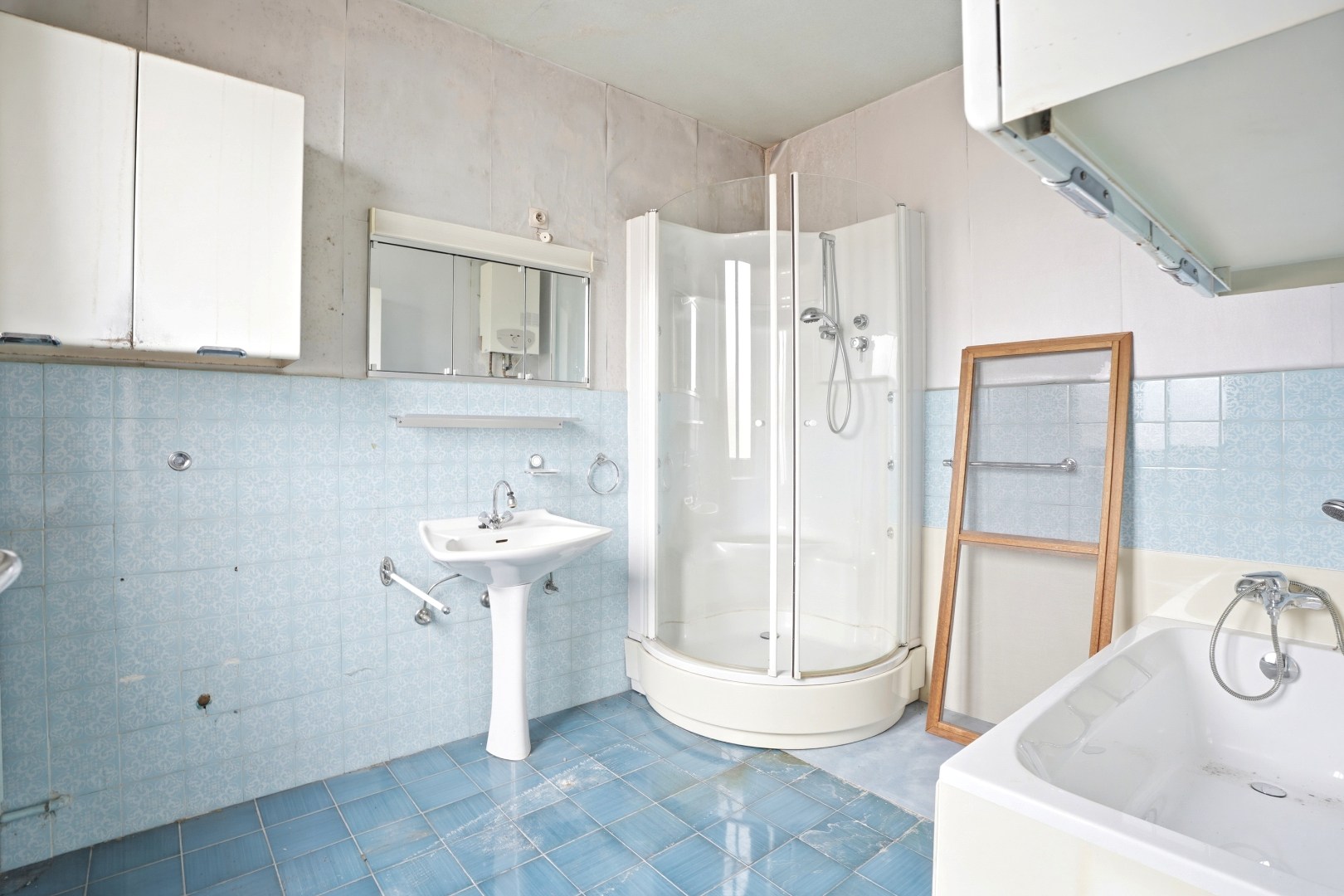 Te renoveren woning met veel op potentieel op topligging. 