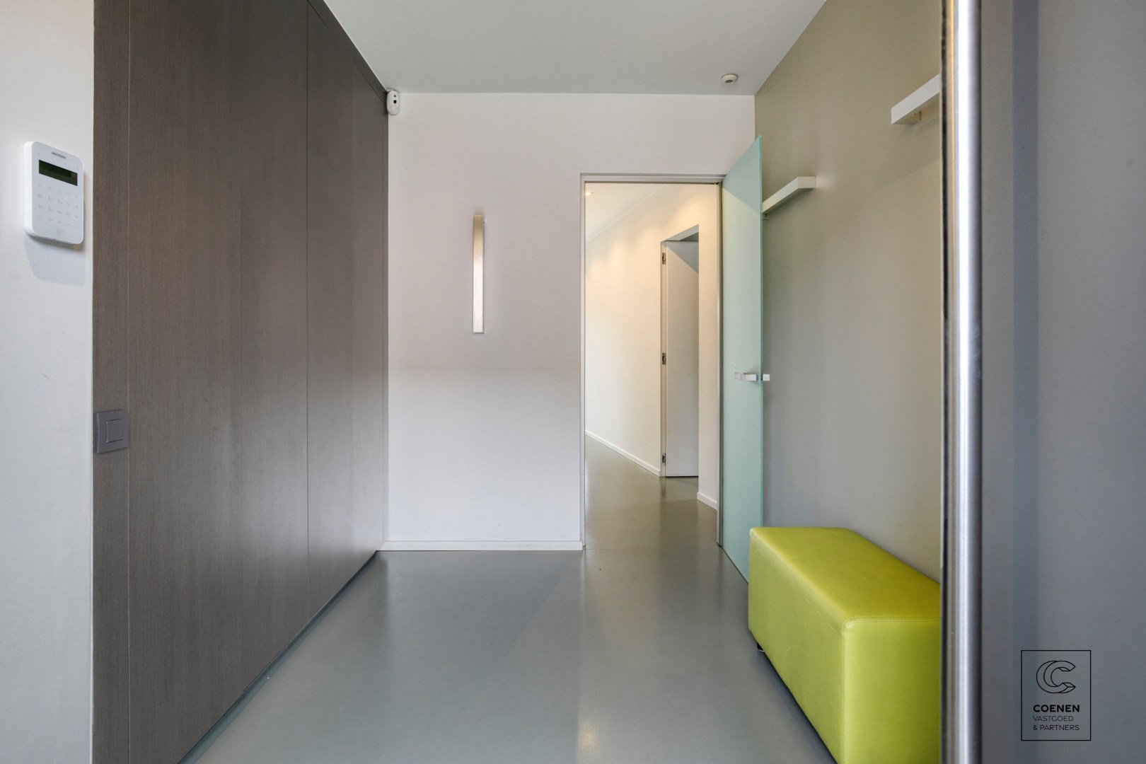 Prachtige woning (2013) van 256 m² met 4 slaapkamers in een doodlopende straat te Grobbendonk! 