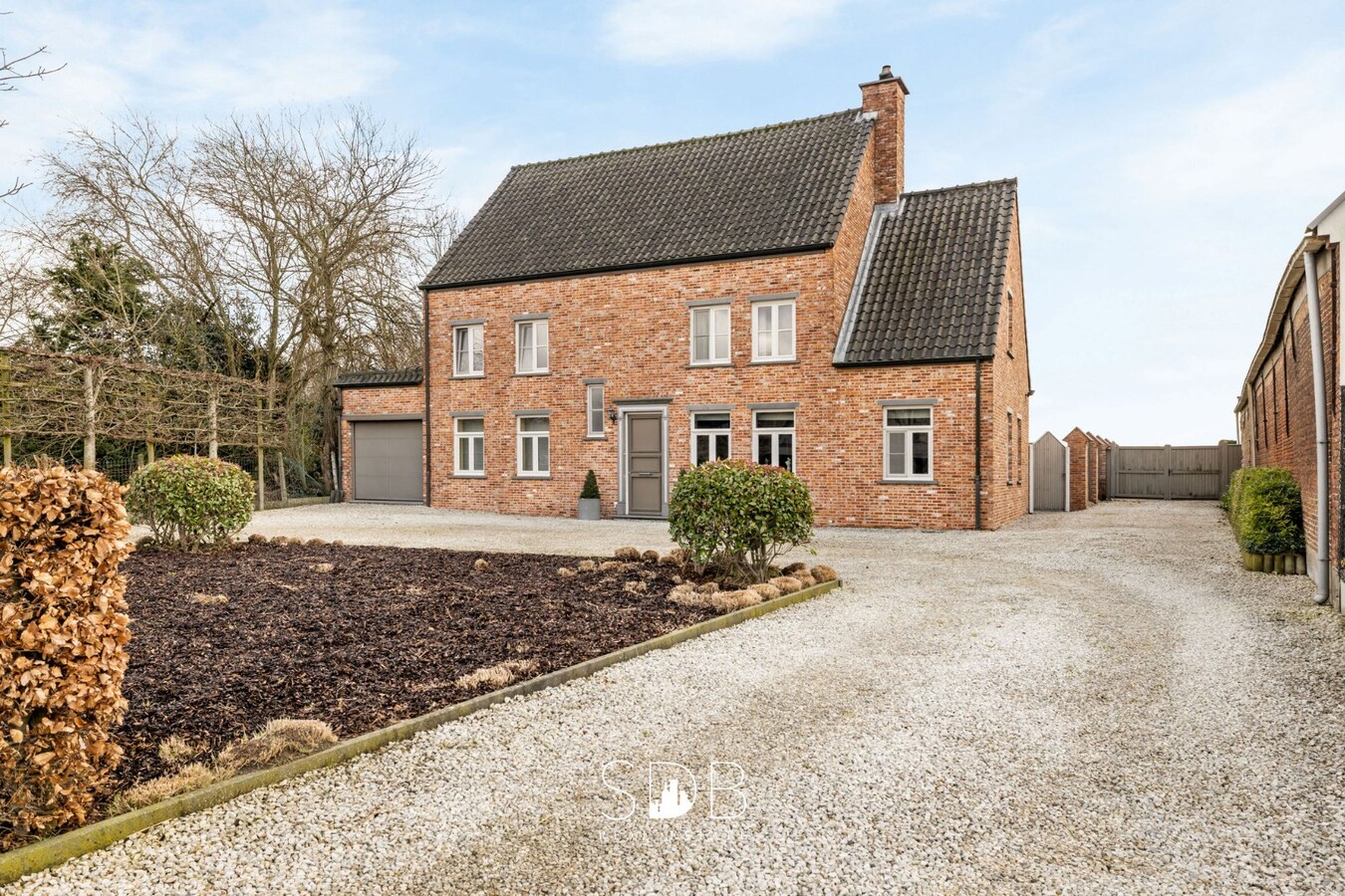 Prachtige landelijke woning met gezinstuin op 1.668m². 