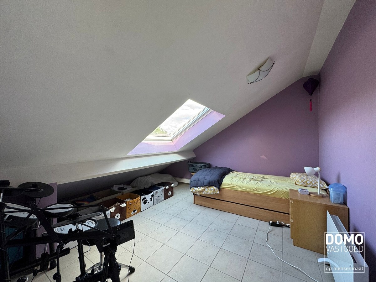 Appartement met 1 slaapkamer en parkeerplaats te huur in centrum Kuringen 