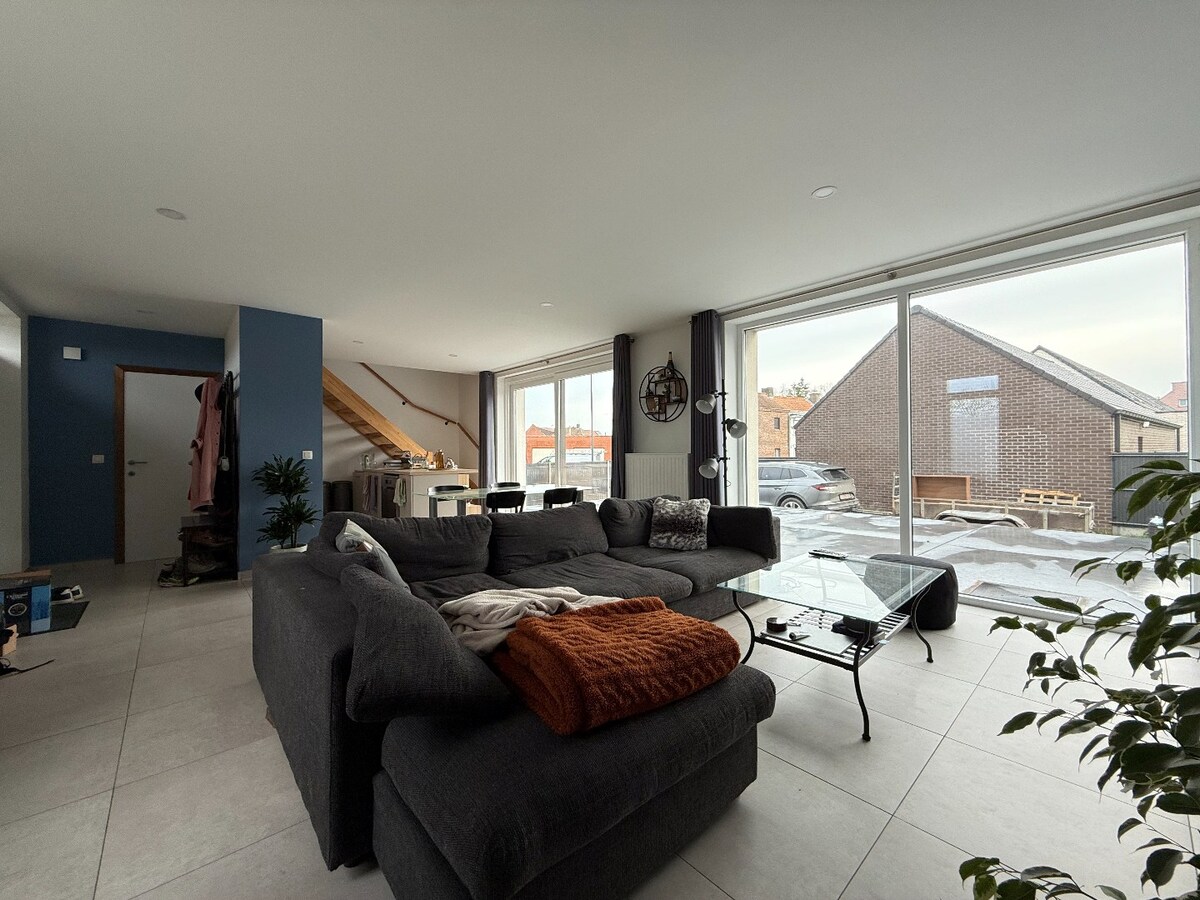 Charmante maison 2 chambres avec terrasse et parking sécurisé – Rumes 