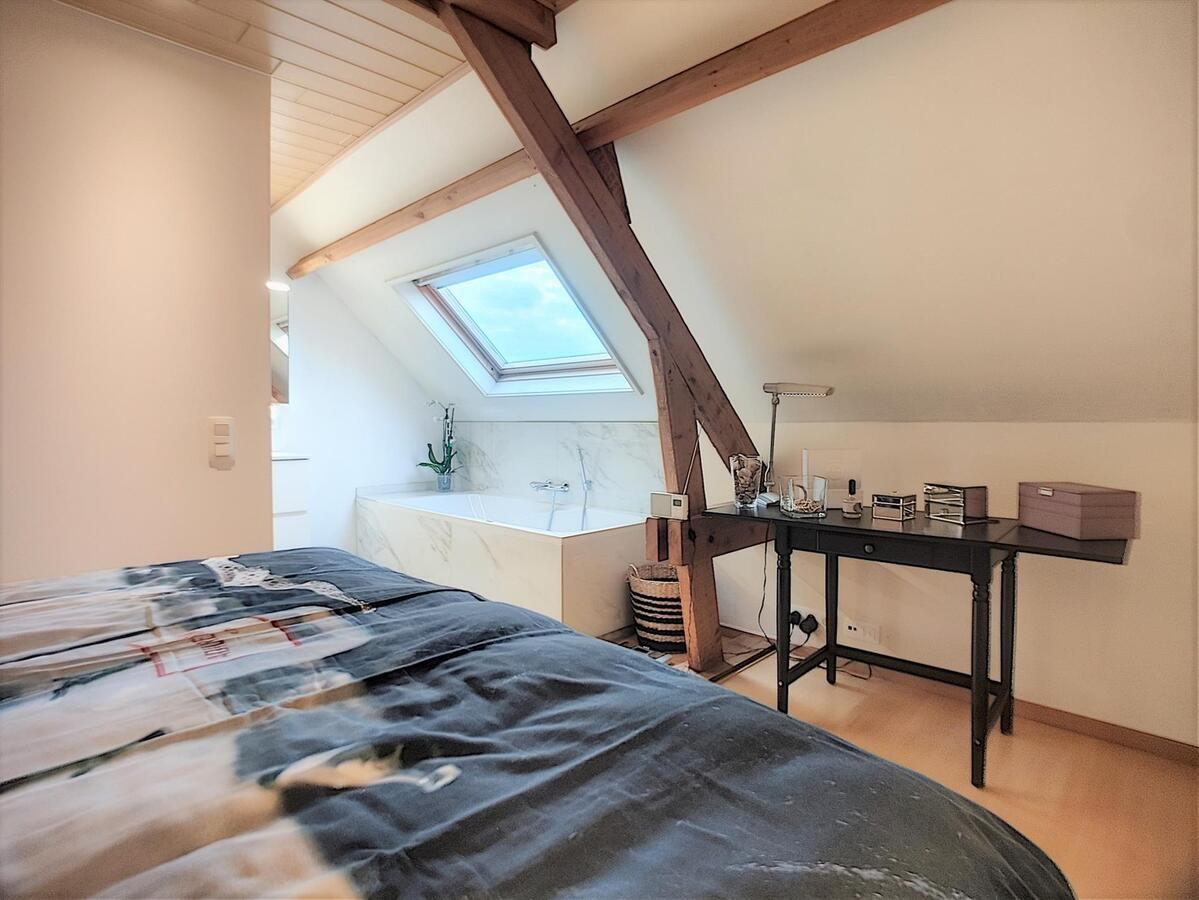 Kwalitatieve duplex op centrale ligging - Heist 