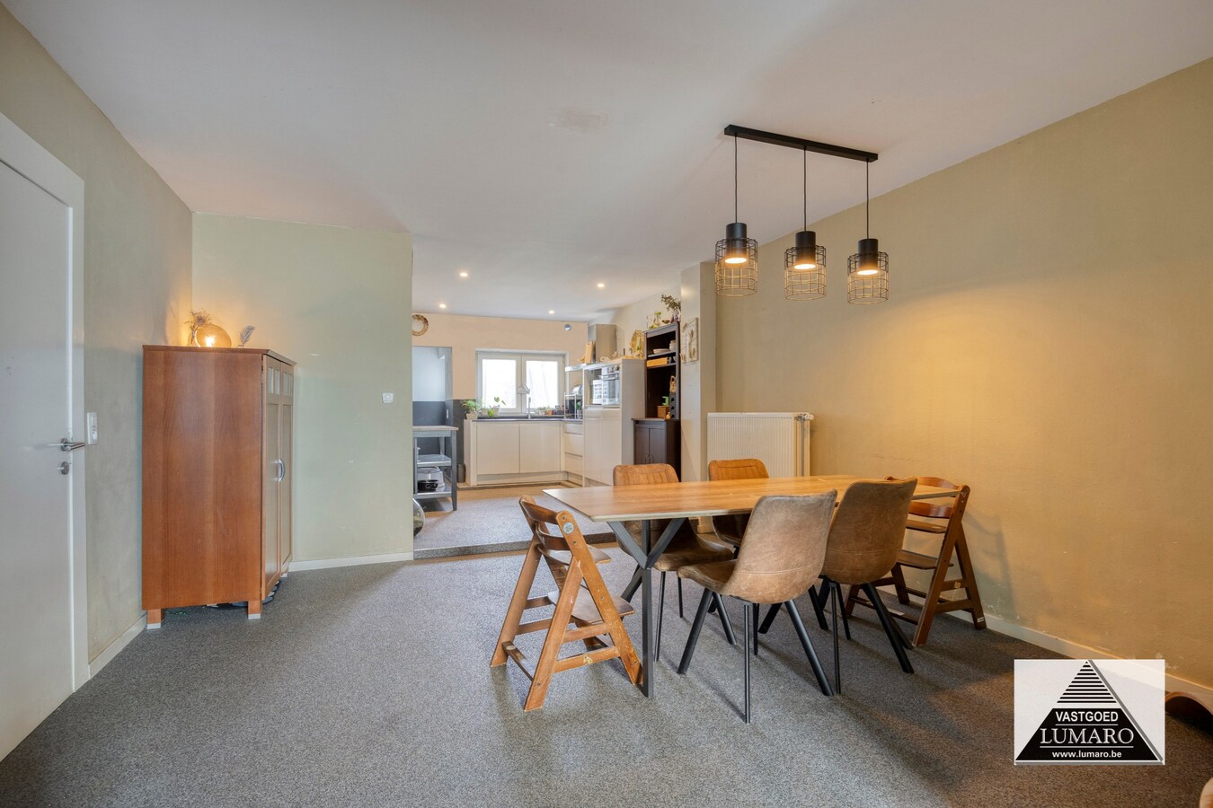 Ideale praktijk- of kangoeroewoning met tuintje en parking 