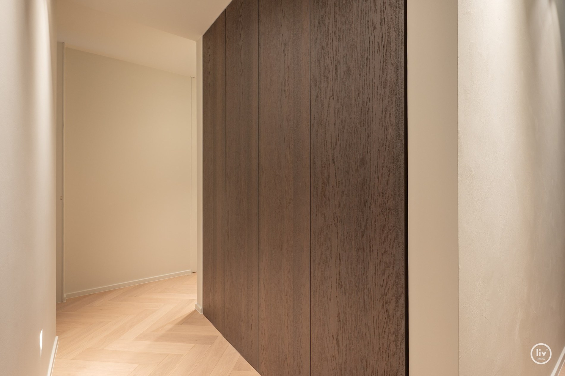 Magnifiek gerenoveerd appartement van 150 m² met open zicht op de Heilighartl kerk – Dumortierlaan, Knokke 