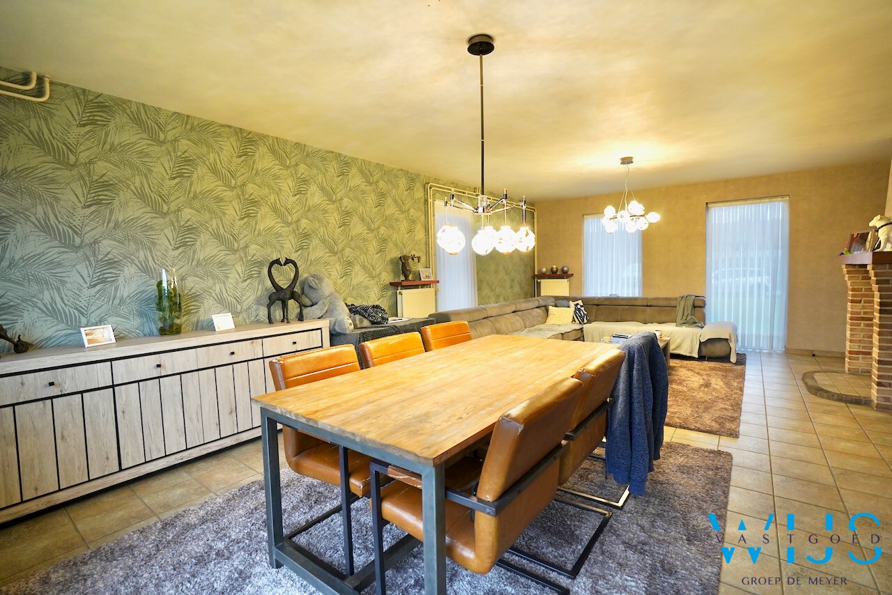 Landelijk gelegen woonhuis met 3 slaapkamers te Boekhoute! 