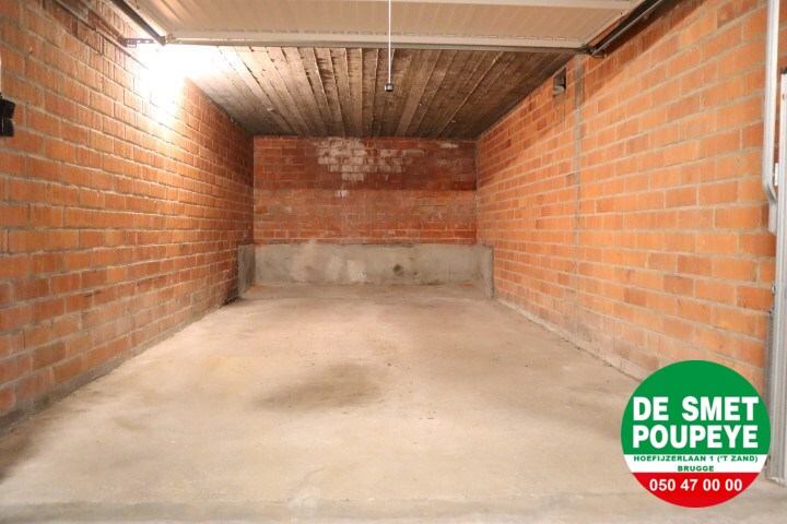 Ruime garagebox nr. 24 - centraal gelegen in Sint-Andries 