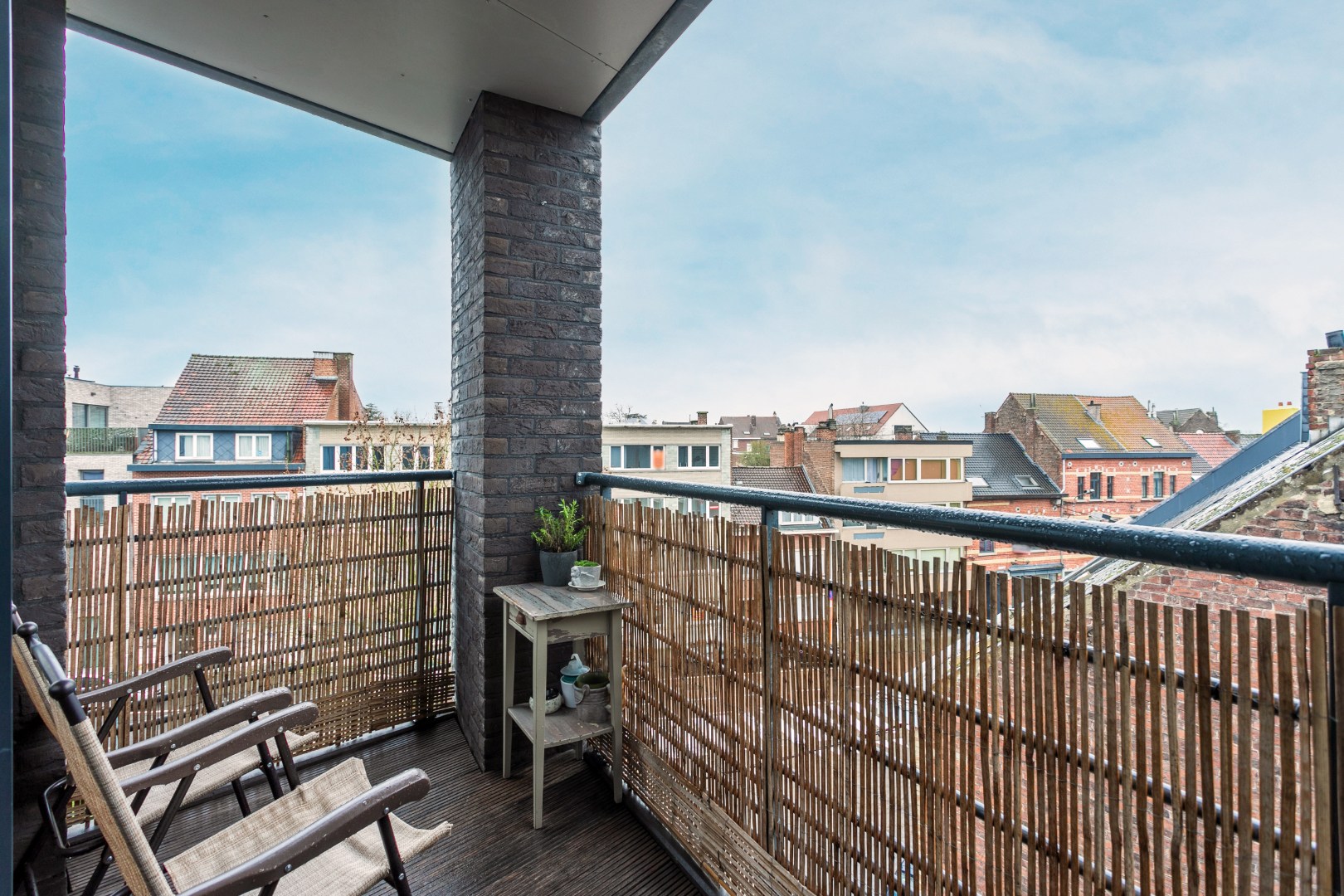 Instapklaar en energiezuinig app met 2 slpk en terras 