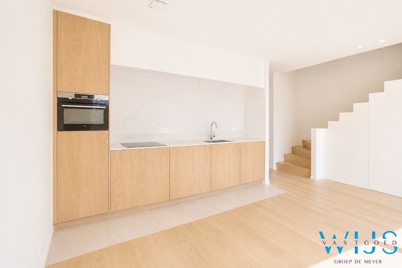 Luxues afgewerkt 2 slaapkamer appartement IN het centrum Ertvelde ! 