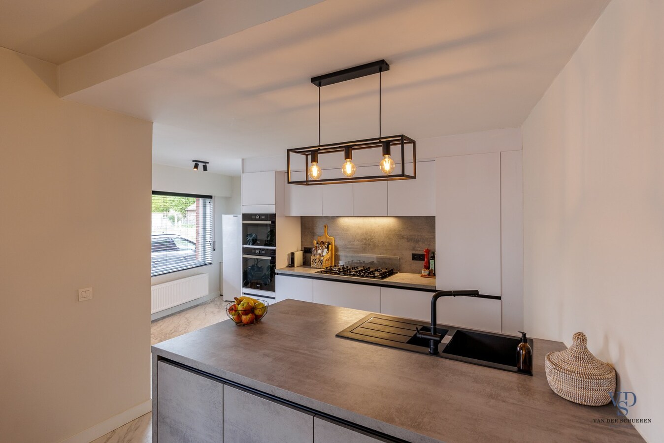 Stijlvol gerenoveerde woning. 