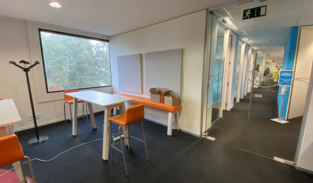 Instapklare kantoren te huur langs E313 in Herentals